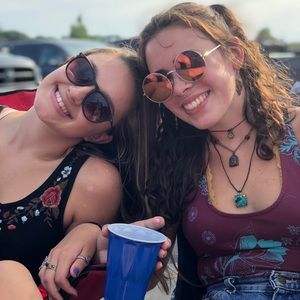 Meet your Posher, Michelle